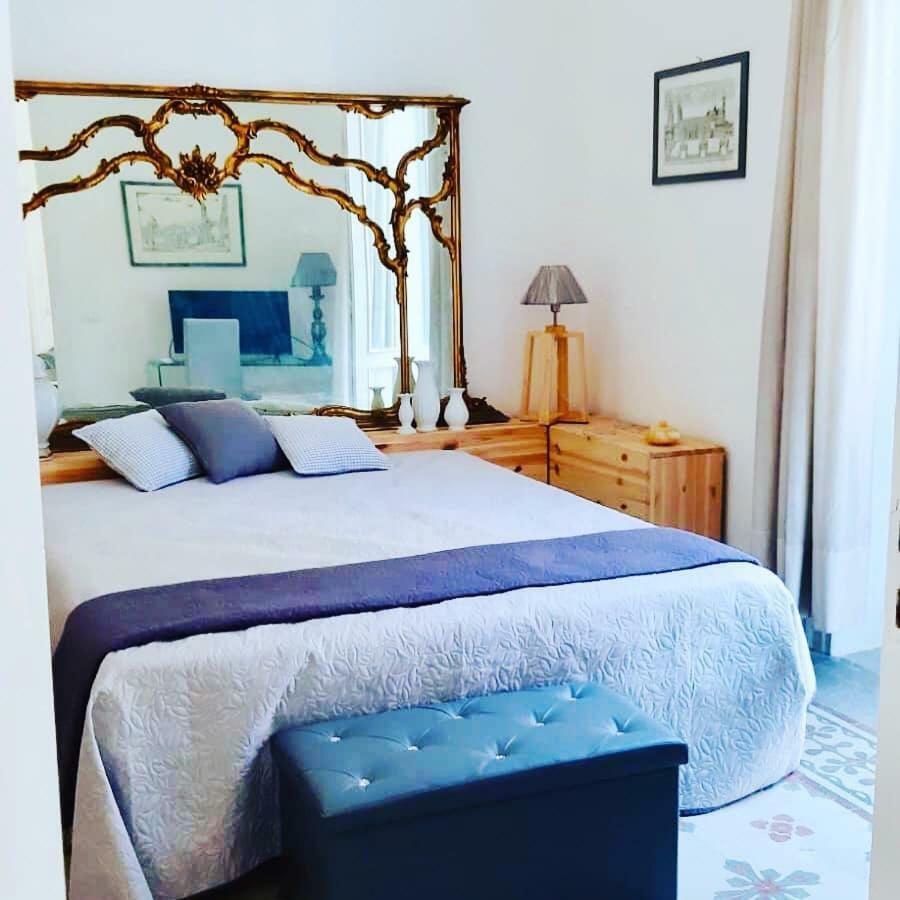 B&B Charme Centre-Ville Artistic & Literary Rooms 巴勒莫 外观 照片