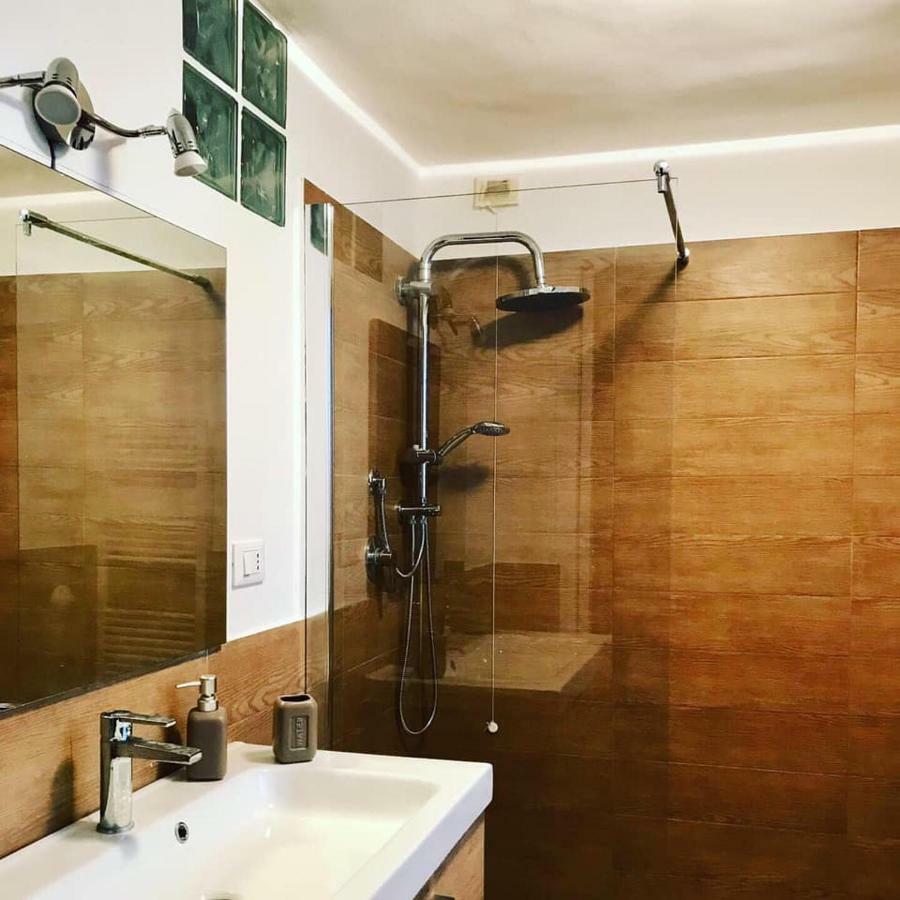 B&B Charme Centre-Ville Artistic & Literary Rooms 巴勒莫 外观 照片