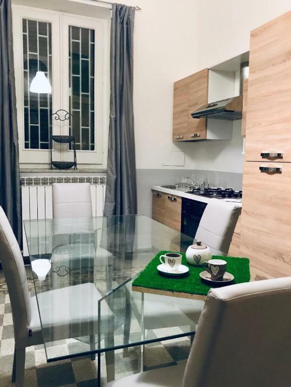 B&B Charme Centre-Ville Artistic & Literary Rooms 巴勒莫 外观 照片